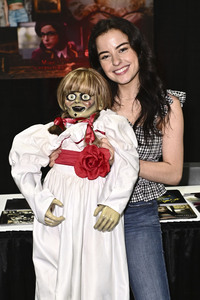 Midsummer Scream - Halloween & Horror Convention in Long Beach