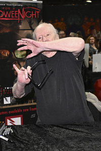 Midsummer Scream - Halloween & Horror Convention in Long Beach