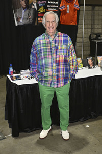 Midsummer Scream - Halloween & Horror Convention in Long Beach