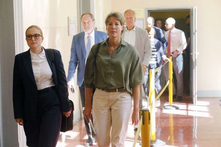 Prozess wegen mutmaßlicher Kindesentführung gegen Christina Block in Hamburg