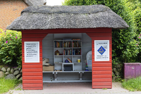 Symbolfoto Tauschbox