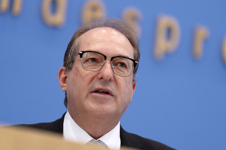 Bundespressekonferenz 'Bundeslagebild Sexualdelikte zum Nachteil von Kindern und Jugendlichen 2024' in Berlin