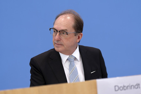 Bundespressekonferenz 'Bundeslagebild Sexualdelikte zum Nachteil von Kindern und Jugendlichen 2024' in Berlin