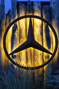 Symbolfoto Mercedes
