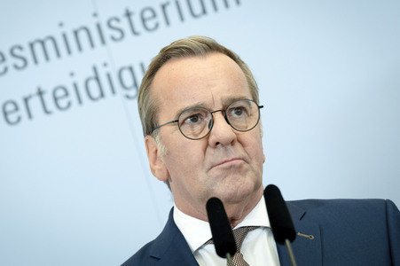 Friedrich Merz und Boris Pistorius beim Pressestatement zu Kabinettsthemen in Berlin