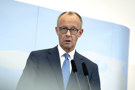 Friedrich Merz und Boris Pistorius beim Pressestatement zu Kabinettsthemen in Berlin