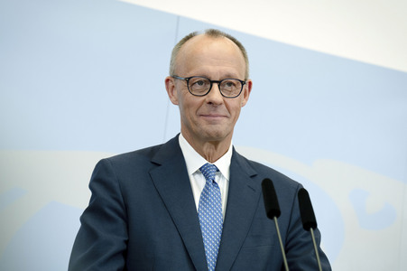 Friedrich Merz und Boris Pistorius beim Pressestatement zu Kabinettsthemen in Berlin