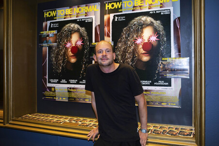 Filmpremiere 'How to Be Normal' in Düsseldorf