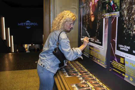 Filmpremiere 'How to Be Normal' in Düsseldorf