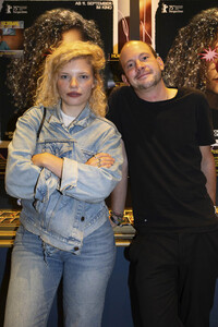 Filmpremiere 'How to Be Normal' in Düsseldorf