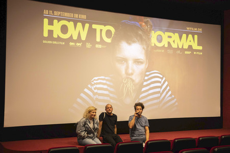 Filmpremiere 'How to Be Normal' in Düsseldorf