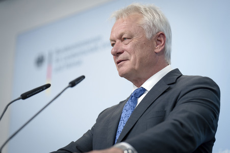 Pressekonferenz zur Vorstellung des Ernteberichts 2025 in Berlin