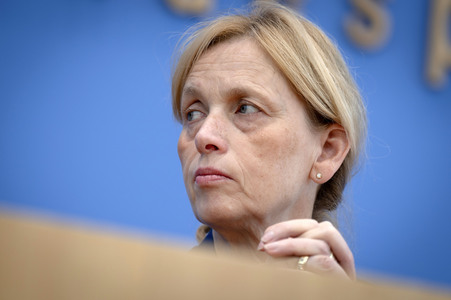 Bundespressekonferenz 'Kinder- und Jugendschutz in der digitalen Welt' in Berlin