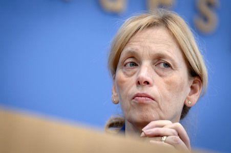 Bundespressekonferenz 'Kinder- und Jugendschutz in der digitalen Welt' in Berlin