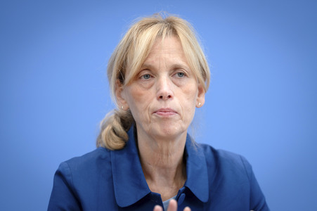 Bundespressekonferenz 'Kinder- und Jugendschutz in der digitalen Welt' in Berlin