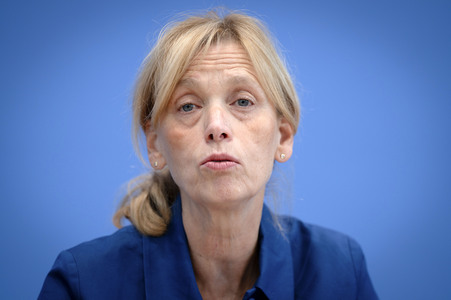 Bundespressekonferenz 'Kinder- und Jugendschutz in der digitalen Welt' in Berlin