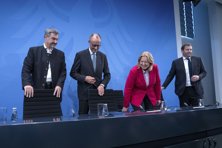 Pressekonferenz nach der Sitzung des Koalitionsausschusses in Berlin