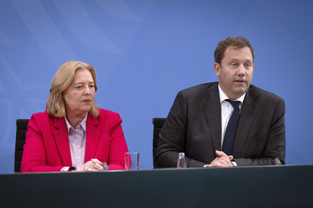 Pressekonferenz nach der Sitzung des Koalitionsausschusses in Berlin