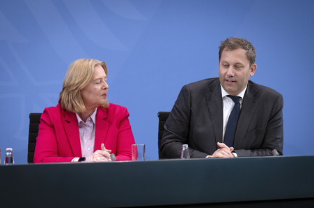 Pressekonferenz nach der Sitzung des Koalitionsausschusses in Berlin