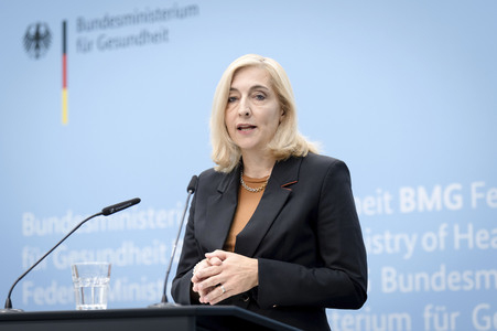 Pressestatement von Nina Warken in Berlin