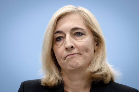 Pressestatement von Nina Warken in Berlin