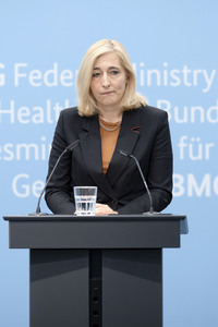 Pressestatement von Nina Warken in Berlin