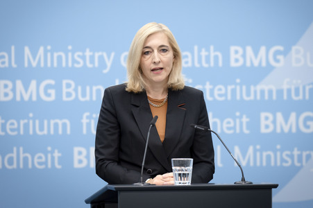 Pressestatement von Nina Warken in Berlin