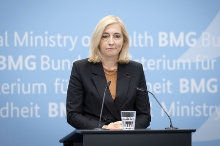 Pressestatement von Nina Warken in Berlin