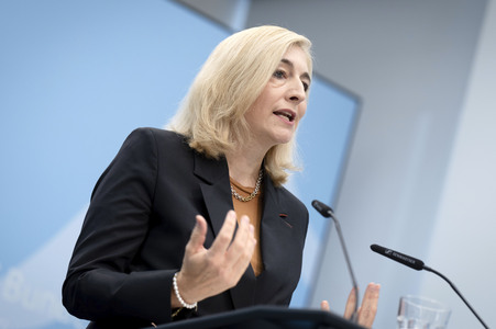 Pressestatement von Nina Warken in Berlin