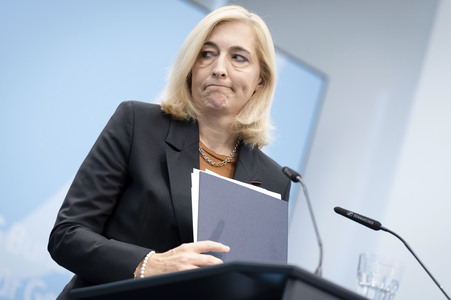 Pressestatement von Nina Warken in Berlin