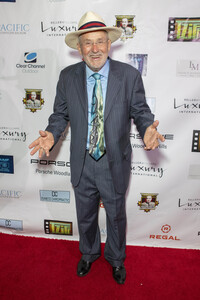 Eröffnung des Tarzana International Film Festival 2025 in Sherman Oaks