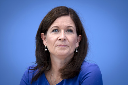 Bundespressekonferenz 'Vorstellung der OECD-Studie Bildung auf einen Blick 2025' in Berlin