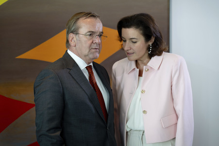 16. Sitzung des Bundeskabinetts in Berlin