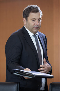 16. Sitzung des Bundeskabinetts in Berlin