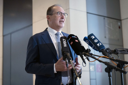 Pressestatement von Alexander Dobrindt in Berlin