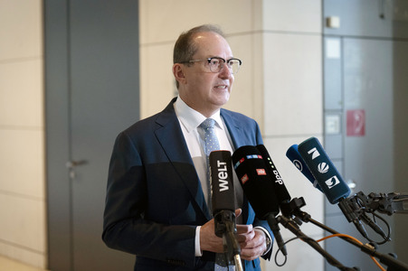 Pressestatement von Alexander Dobrindt in Berlin