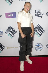 Promise2Live Global Livestream Event in Los Angeles