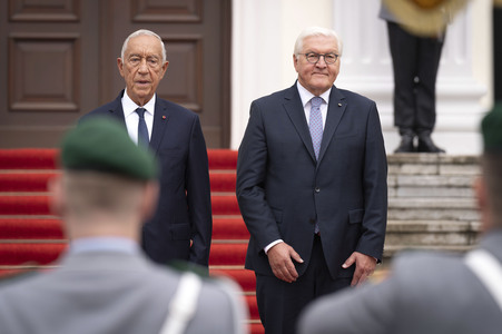 Begrüßung des Präsidenten der Portugiesischen Republik in Berlin