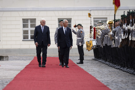 Begrüßung des Präsidenten der Portugiesischen Republik in Berlin