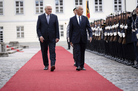 Begrüßung des Präsidenten der Portugiesischen Republik in Berlin