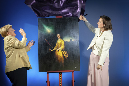 Ausstellungseröffnung 'Unsichtbare Wissenschaftlerinnen - Versäumte Bilder' in Berlin