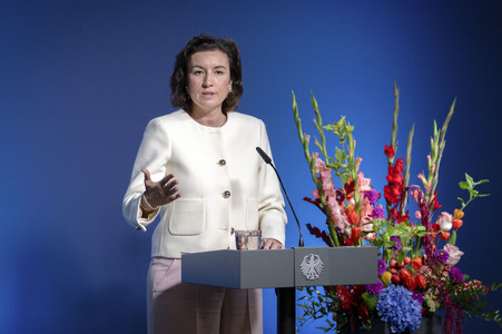 Ausstellungseröffnung 'Unsichtbare Wissenschaftlerinnen - Versäumte Bilder' in Berlin