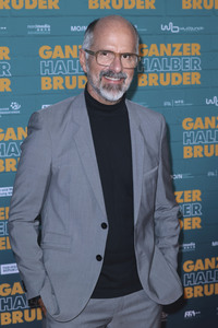 Filmpremiere 'Ganzer halber Bruder' in Köln