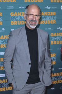 Filmpremiere 'Ganzer halber Bruder' in Köln