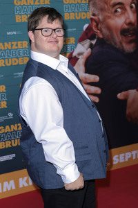 Filmpremiere 'Ganzer halber Bruder' in Köln