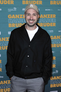 Filmpremiere 'Ganzer halber Bruder' in Köln