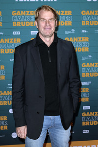 Filmpremiere 'Ganzer halber Bruder' in Köln