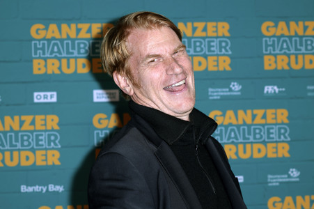 Filmpremiere 'Ganzer halber Bruder' in Köln