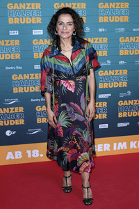 Filmpremiere 'Ganzer halber Bruder' in Köln