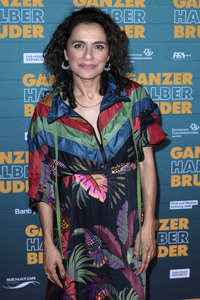 Filmpremiere 'Ganzer halber Bruder' in Köln